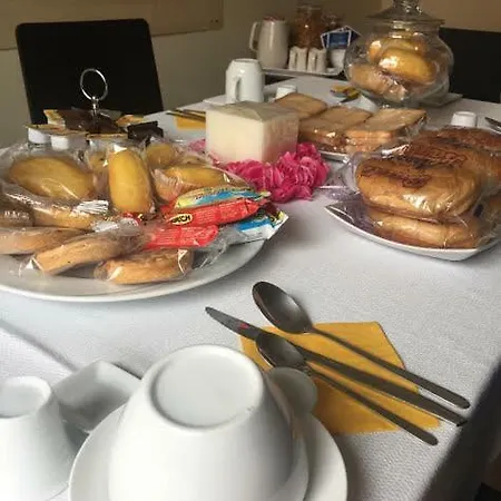 Nocleg ze śniadaniem Zara 74 2*