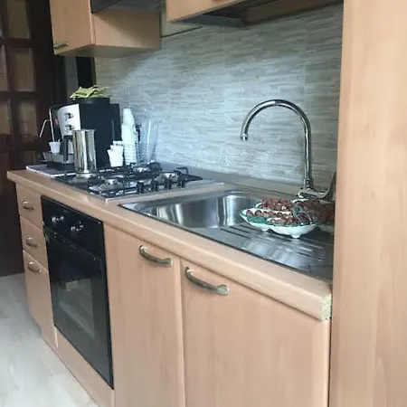Zara 74 Bed & Breakfast 2*
